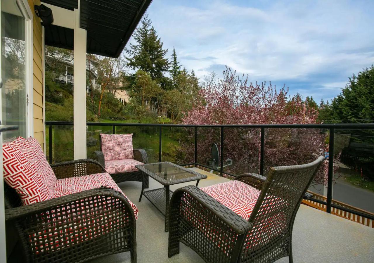 Bellamy Manor Large Home With 5Beds! In Langford Victoria Exterior photo