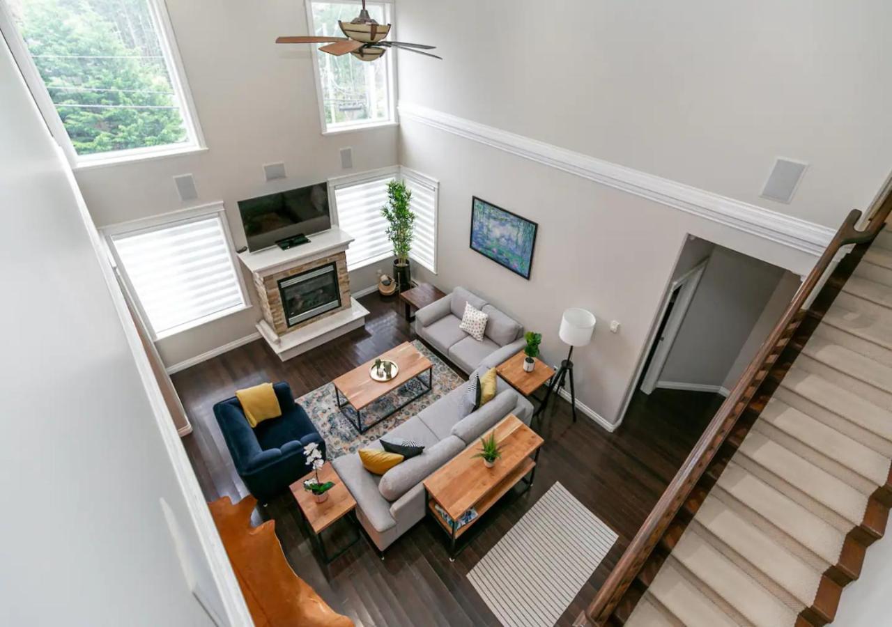 Bellamy Manor Large Home With 5Beds! In Langford Victoria Exterior photo